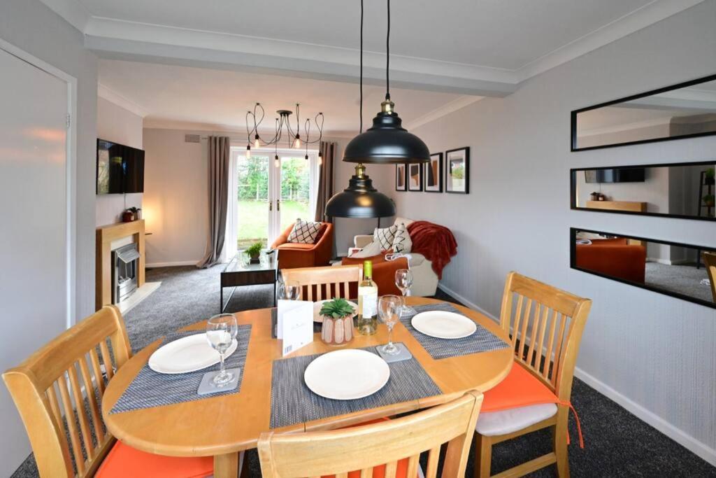 Reduced Rates For Weekly, Monthly And Longer Stays Durham Esterno foto