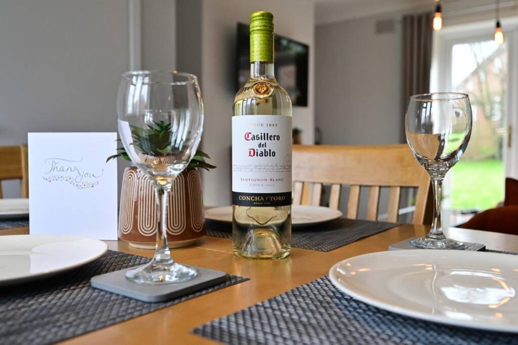 Reduced Rates For Weekly, Monthly And Longer Stays Durham Esterno foto
